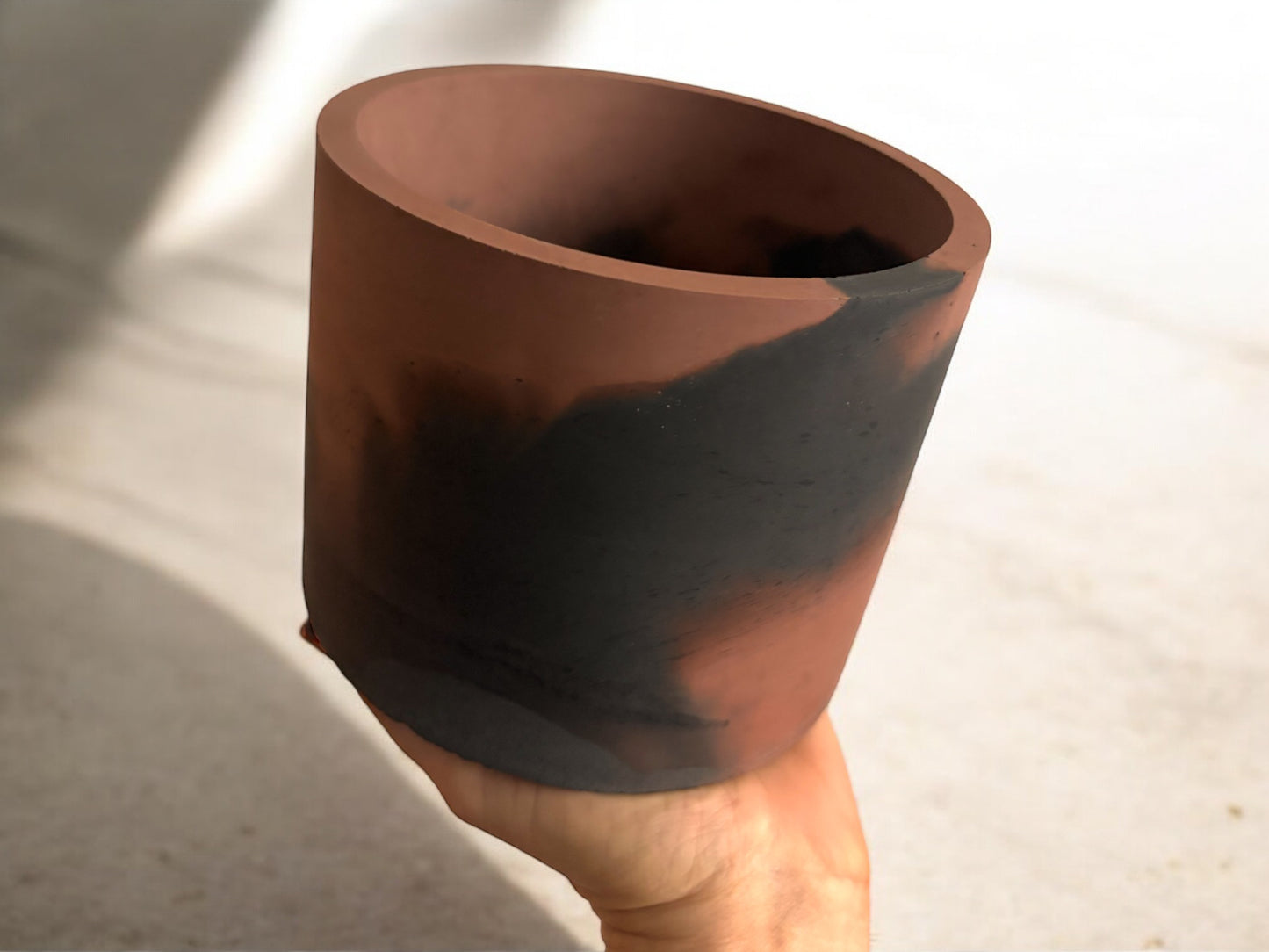 SUNDOWN PLANTER - Rust & Black
