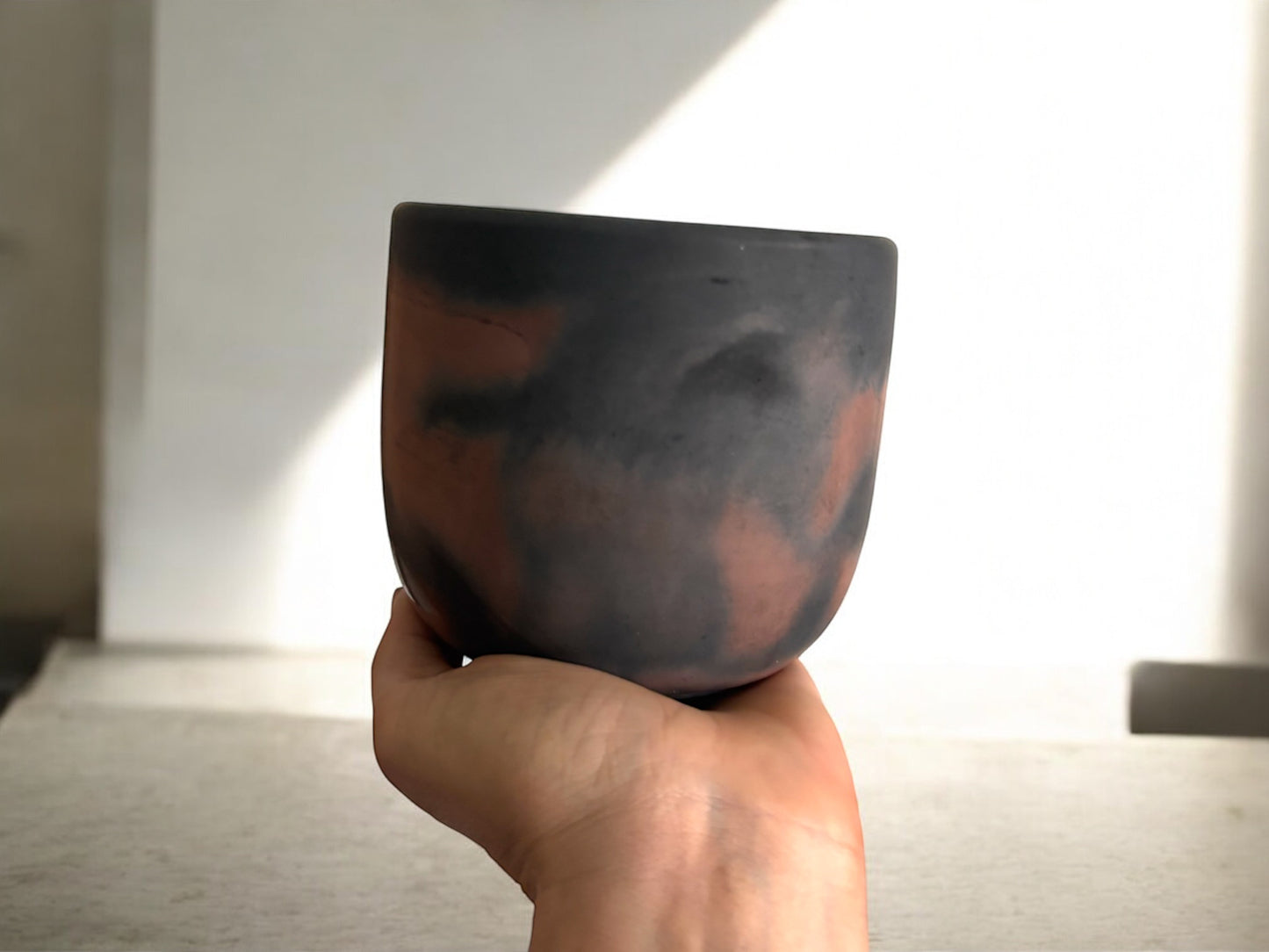 SMOOTH CANDLE - Obsidian & Rust