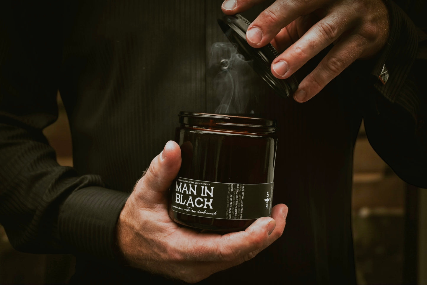 MAN IN BLACK - Cardamom & Vetiver
