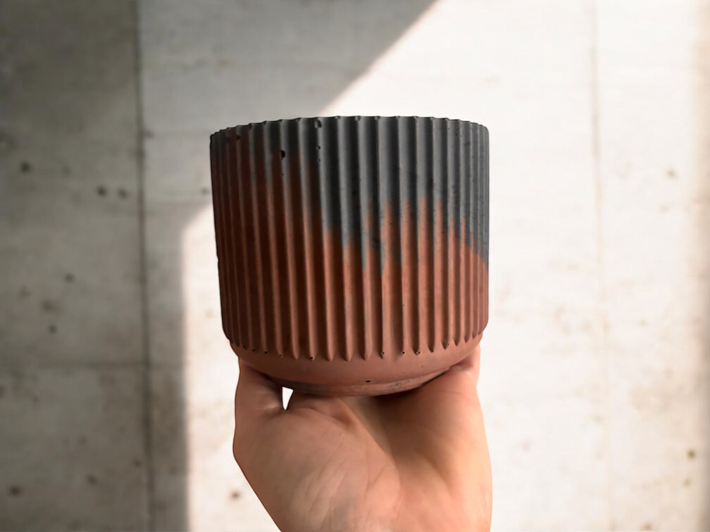 PLEATED CANDLE - Rust & Grey