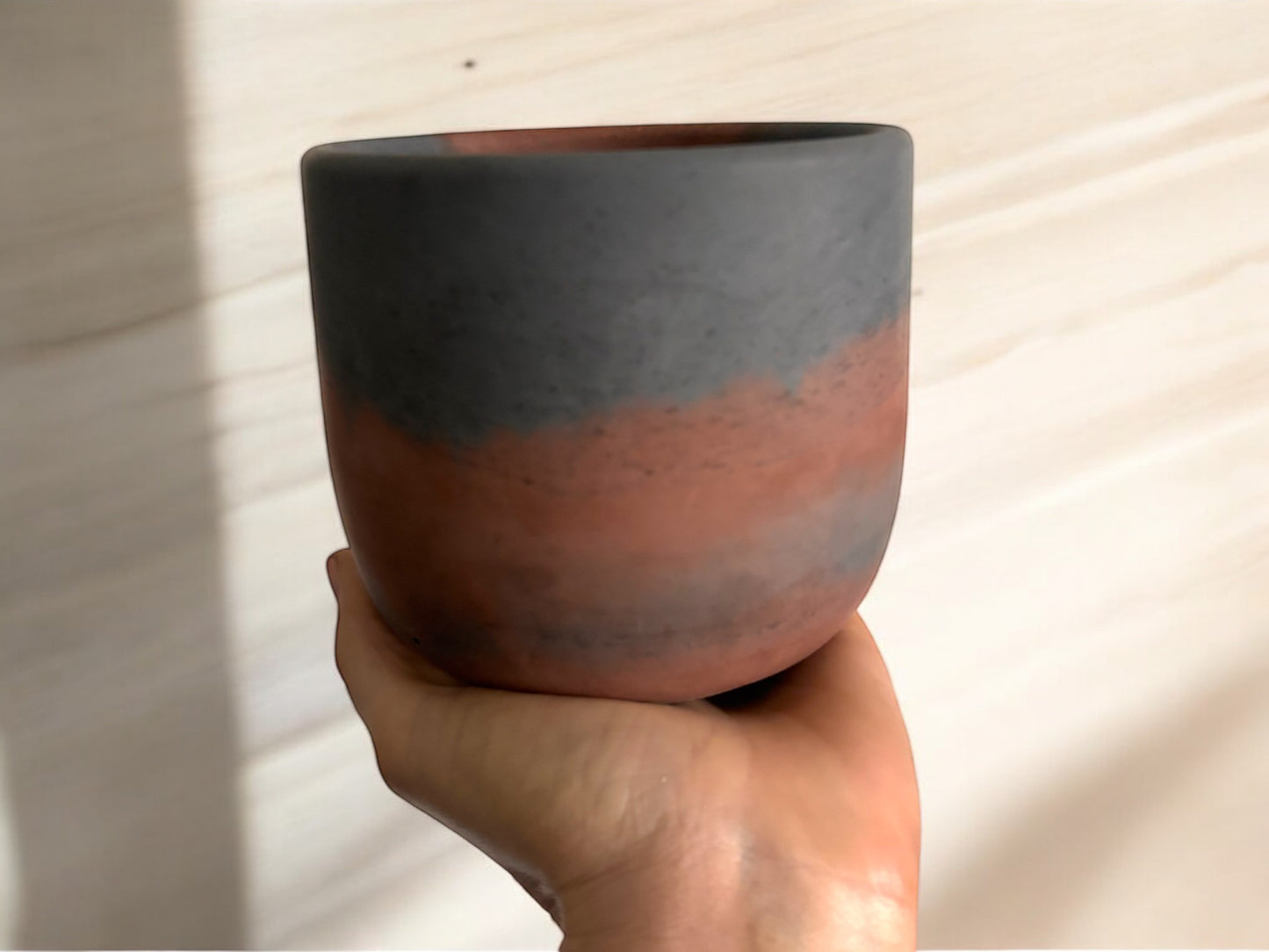 SMOOTH CANDLE - Charcoal & Rust
