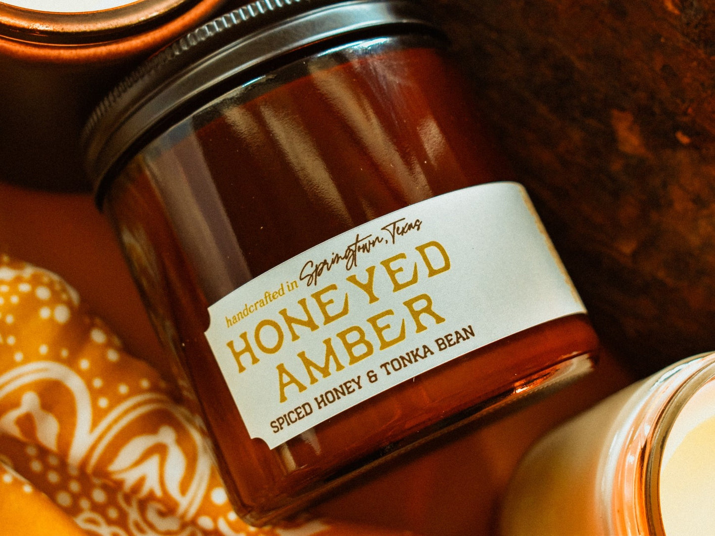 HONEYED AMBER - Spiced Honey & Tonka Bean